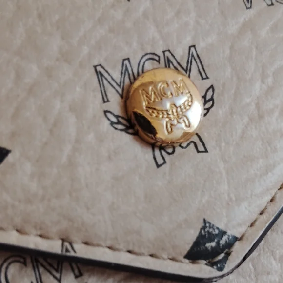 MCM Beige Monogram Envelope Clutch - Picture 5 of 10